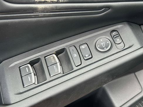 Certified 2023 Honda Accord EX image 17