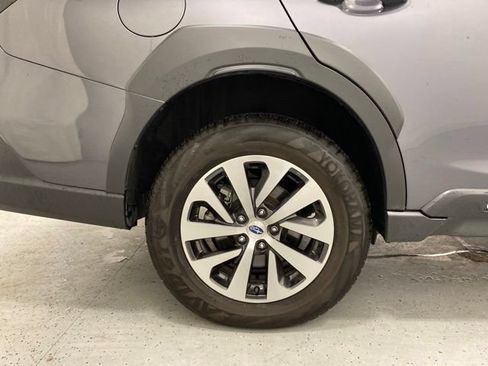 Used 2025 Subaru Outback Premium AWD/4WD image 7