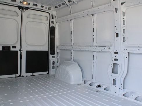 New 2025 RAM ProMaster 2500 w/ Convenience Group FWD image 44