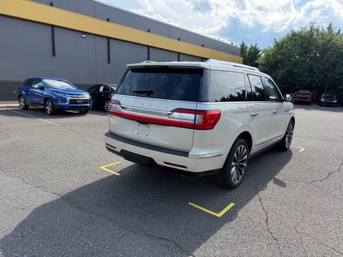 Used 2018 Lincoln Navigator Select w/ Technology Package AWD/4WD image 7