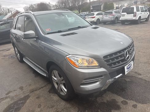 Used 2015 Mercedes-Benz ML 350 4MATIC image 9