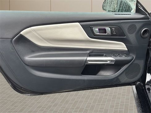 Used 2024 Ford Mustang Premium image 15