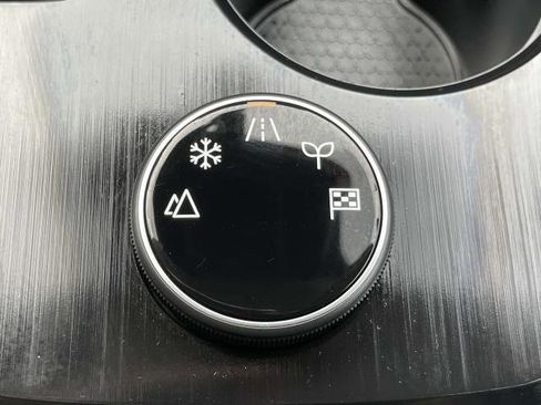 Certified 2023 Nissan Rogue SV image 32