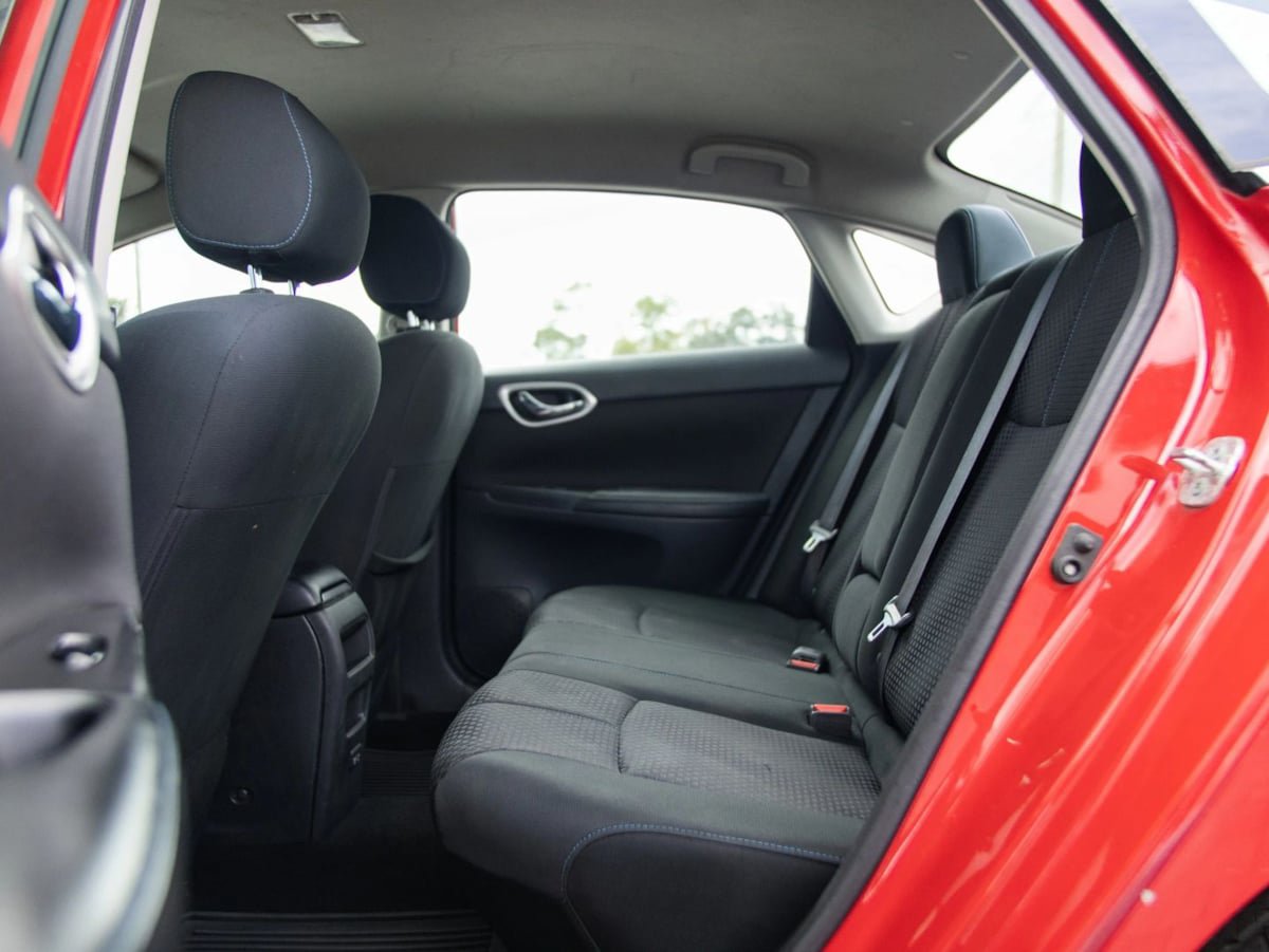 Used 2019 Nissan Sentra SR FWD image 23