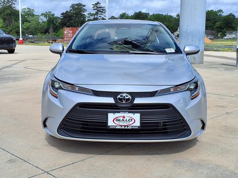 Certified 2026 Toyota Corolla LE image 4