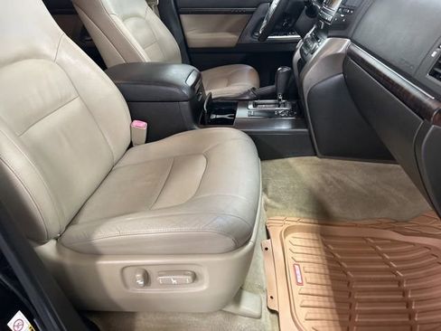 Used 2010 Toyota Land Cruiser AWD/4WD image 35