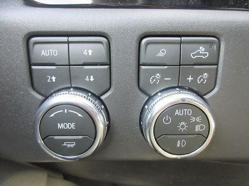 New 2026 GMC Sierra 1500 SLT w/ SLT Premium Plus Package image 16