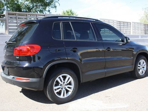 Used 2016 Volkswagen Tiguan S FWD image 3