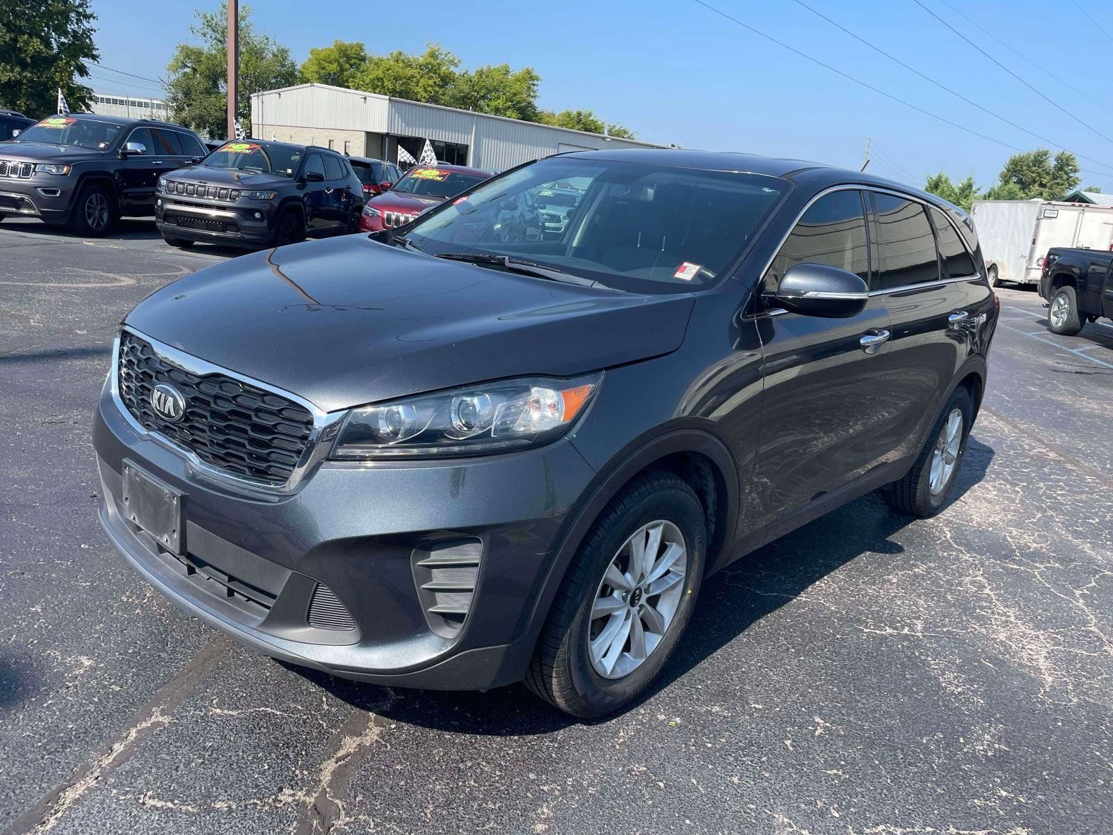 Used 2020 Kia Sorento LX FWD image 3
