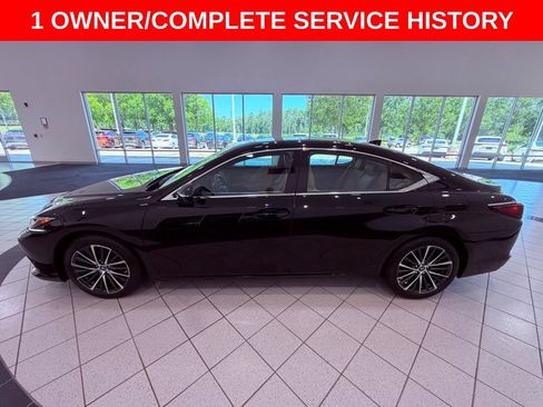 Certified 2024 Lexus ES 350 w/ Premium Package FWD image 4