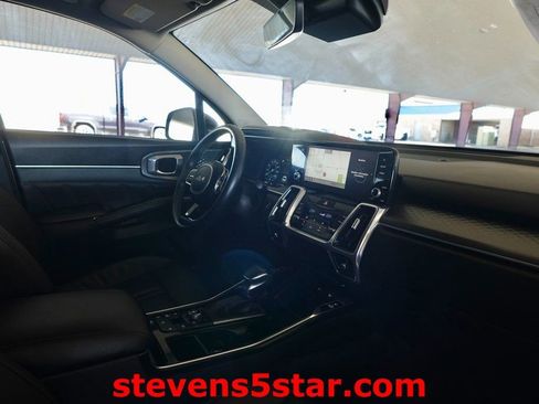 Used 2023 Kia Sorento SX image 7
