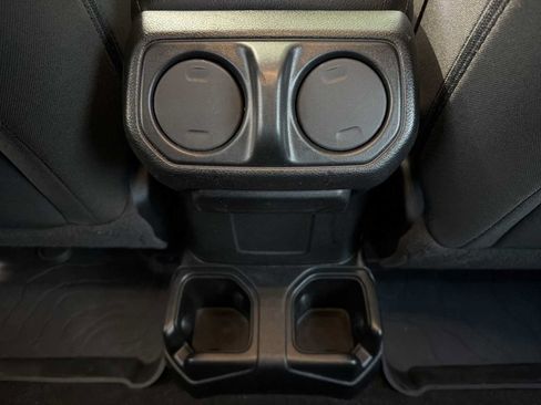 Used 2020 Jeep Wrangler Sport AWD/4WD image 20