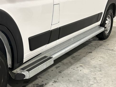 Used 2023 RAM ProMaster 2500 image 12