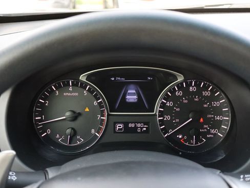 Used 2013 Nissan Altima 3.5 S FWD image 23