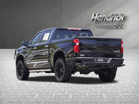 Used 2024 Chevrolet Silverado 1500 High Country AWD/4WD image 3
