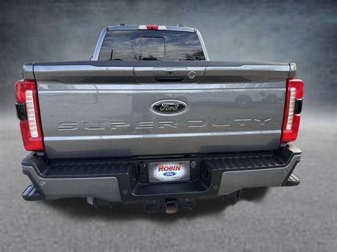 Used 2024 Ford F250 Lariat w/ Black Appearance Package image 18