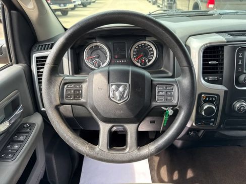 Used 2017 RAM 1500 Classic SLT AWD/4WD image 27