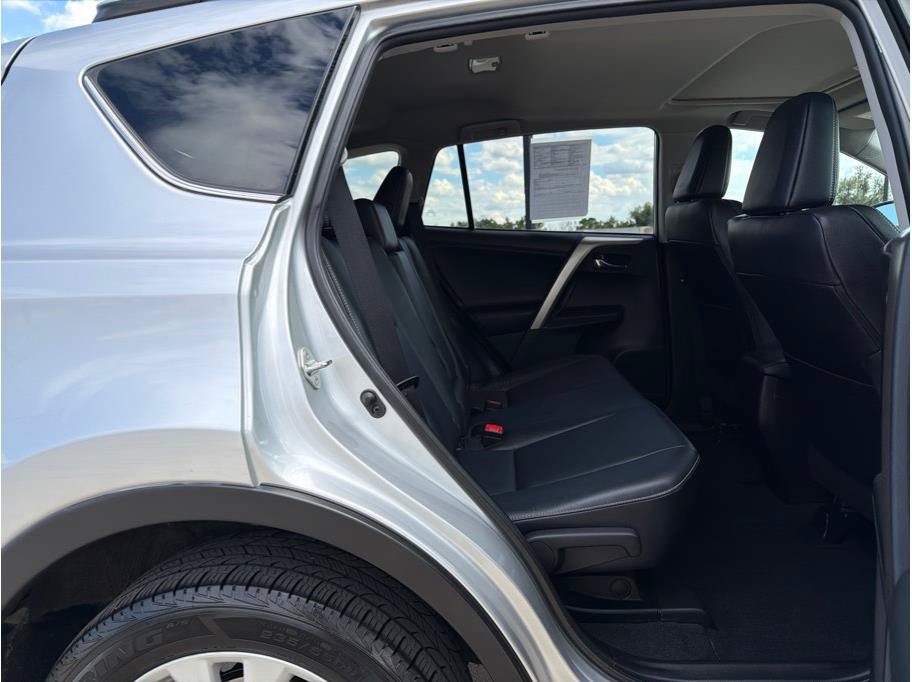 Used 2015 Toyota RAV4 Limited AWD/4WD image 13