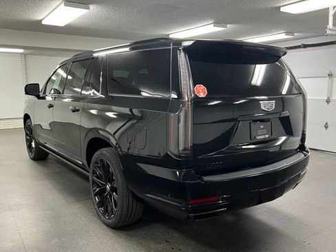 New 2026 Cadillac Escalade ESV Platinum Sport w/ LPO, ONYX Package AWD/4WD image 3