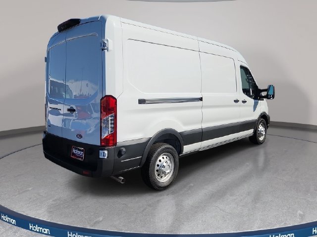 New 2026 Ford Transit 250 148 Medium Roof Extended AWD w/ Load Area Protection Package image 4