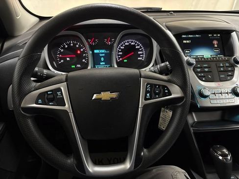 Used 2017 Chevrolet Equinox LT FWD image 48