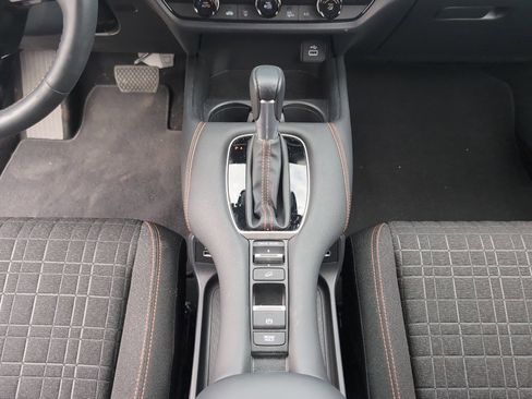 Used 2023 Honda HR-V Sport image 17