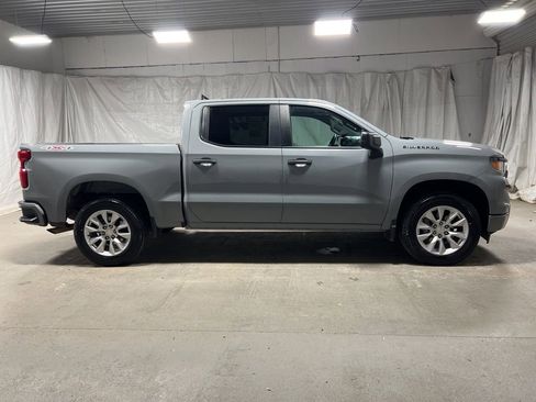 Used 2024 Chevrolet Silverado 1500 Custom image 7