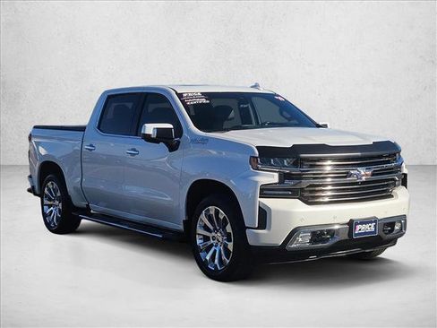 Used 2019 Chevrolet Silverado 1500 High Country w/ Technology Package image 3