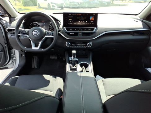 New 2025 Nissan Altima 2.5 SV w/ SV Premium Package image 7