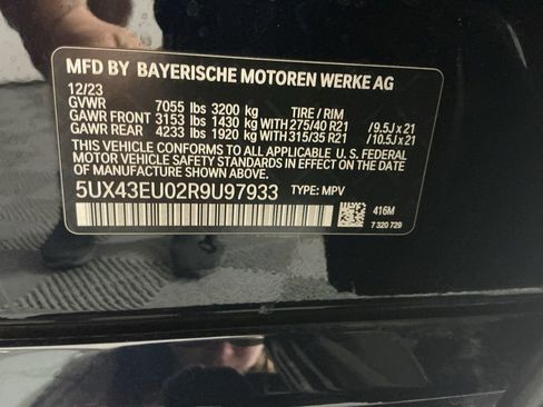 Certified 2024 BMW X5 xDrive50e w/ M Sport Package image 32