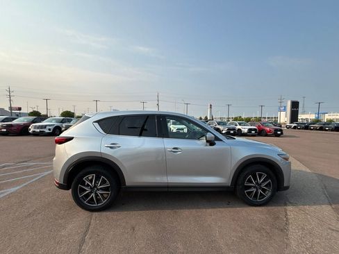 Used 2017 MAZDA CX-5 Grand Touring w/ Premium Package AWD/4WD image 4