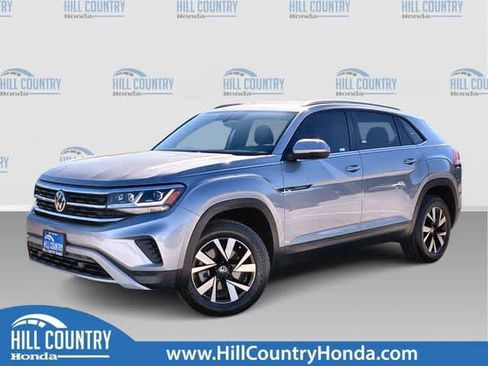 Used 2021 Volkswagen Atlas Cross Sport SE FWD image 1