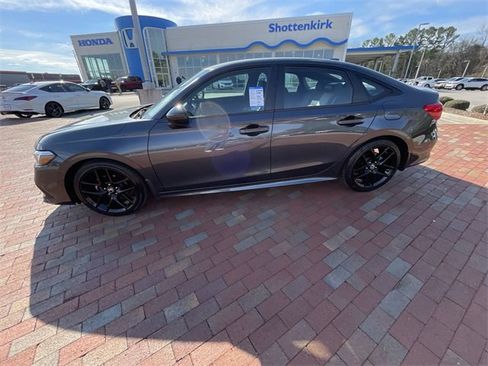 Certified 2024 Honda Civic Sport image 31