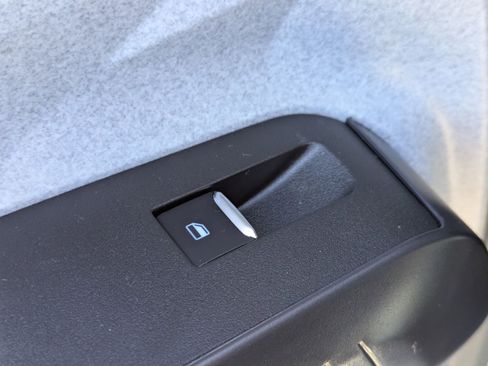 New 2025 Ford Maverick XLT w/ XLT Luxury Package image 24