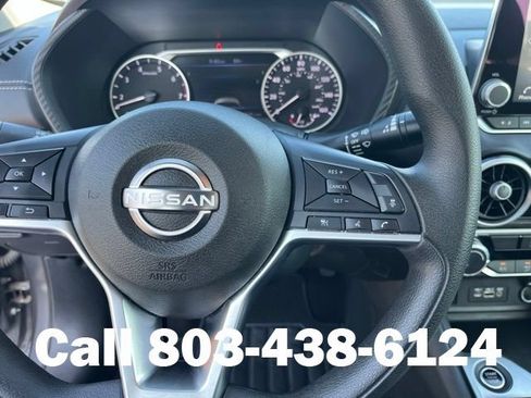 Used 2024 Nissan Sentra SV FWD image 17