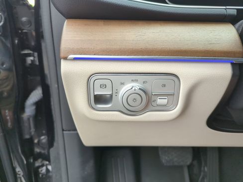 Used 2021 Mercedes-Benz GLE 350 4MATIC w/ 3rd Row Seat Package image 21