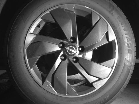 Used 2025 Nissan Rogue SV image 14