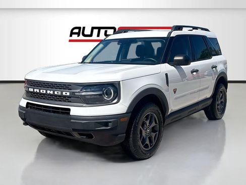 Used 2023 Ford Bronco Sport Badlands image 3