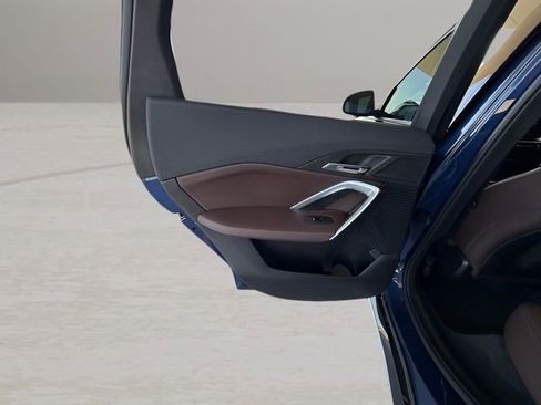 Used 2025 BMW X1 xDrive28i w/ Technology Package image 28