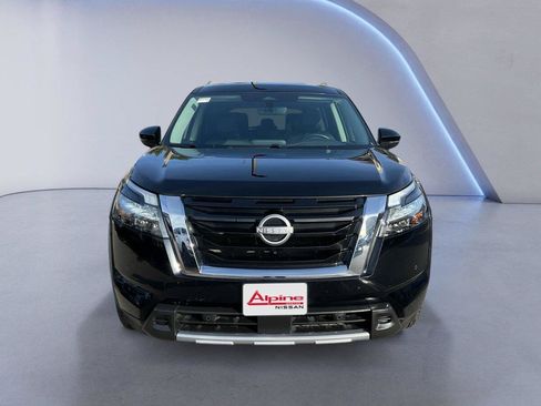Used 2025 Nissan Pathfinder SL AWD/4WD image 8