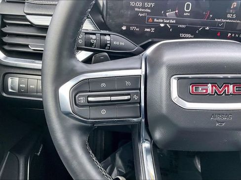 Used 2025 GMC Acadia Elevation w/ Elevation Premium Package image 18