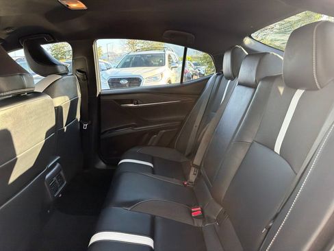 Used 2025 Toyota Camry SE FWD image 18