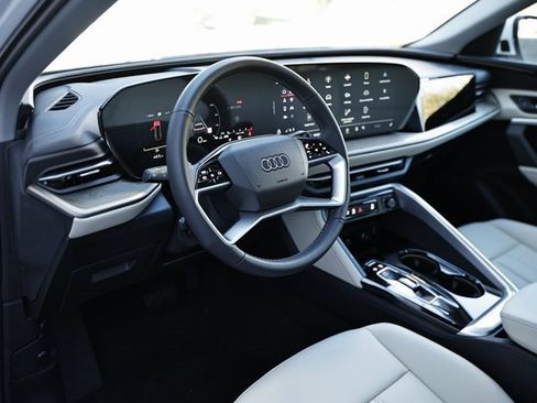 New 2025 Audi Q5 Premium image 17