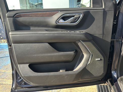 Used 2024 Chevrolet Tahoe High Country image 16