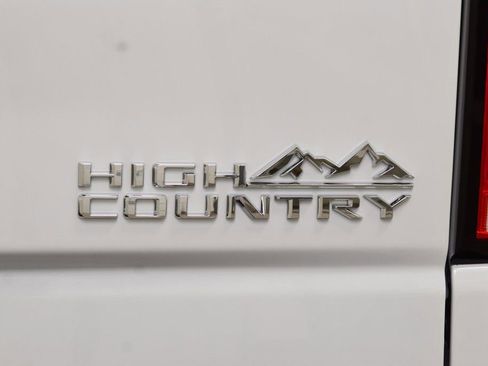New 2026 Chevrolet Silverado 2500 High Country w/ High Country Premium Package AWD/4WD image 26