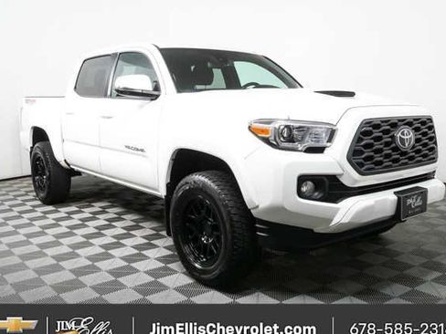Used 2022 Toyota Tacoma TRD Sport w/ Technology Package AWD/4WD image 1
