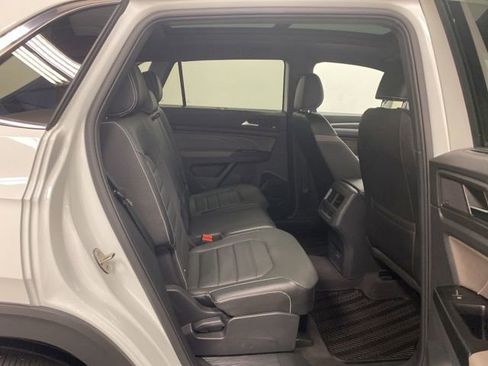 Used 2021 Volkswagen Atlas Cross Sport SEL Premium image 26