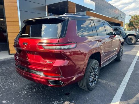 Used 2023 Jeep Grand Cherokee L Summit AWD/4WD image 27