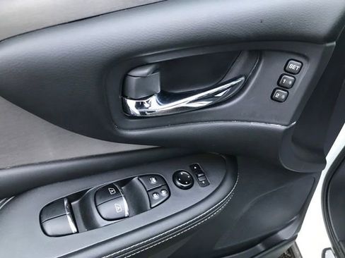 Used 2023 Nissan Murano SL image 17