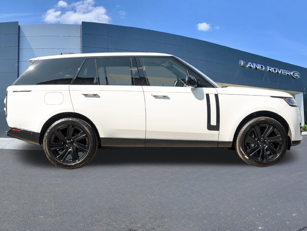 Used 2023 Land Rover Range Rover SE AWD/4WD image 8